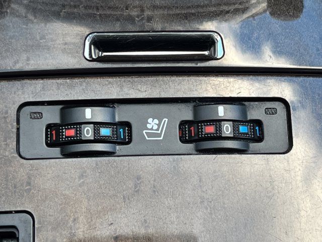 2015 Lexus IS 250C 2dr Convertible - 23091004 - 26