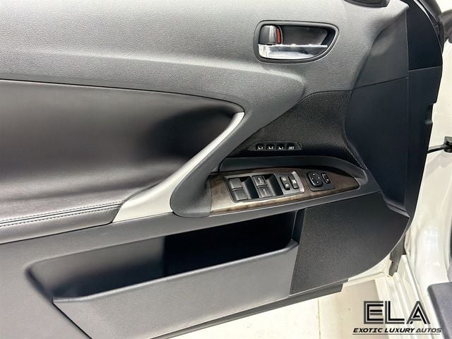 2015 Lexus IS 250C 2dr Convertible - 23020541 - 18