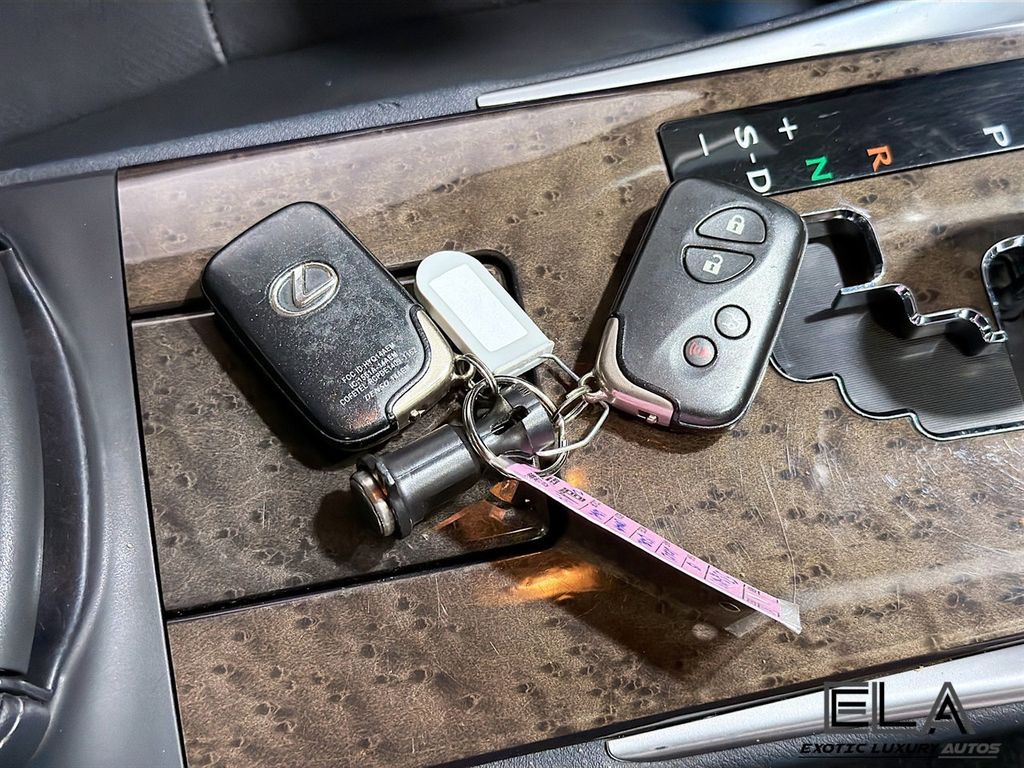 2015 Lexus IS 250C 2dr Convertible - 23020541 - 32