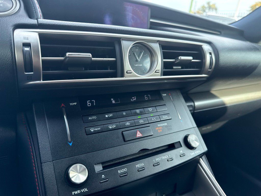 2015 Lexus IS 350 4dr Sedan AWD - 23101776 - 16