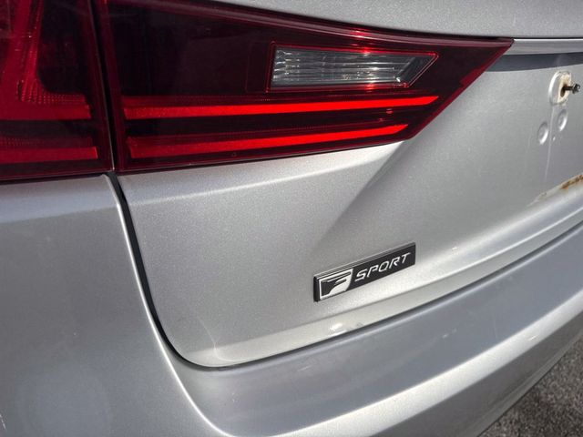 2015 Lexus IS 350 4dr Sedan AWD - 23101776 - 7