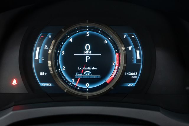 2015 Lexus IS 350 4dr Sedan AWD - 23051390 - 17