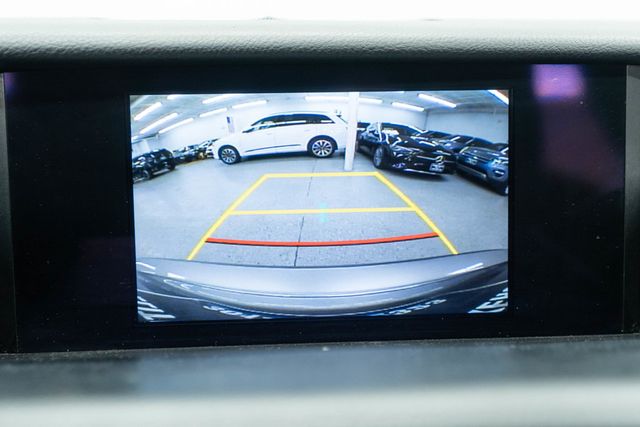 2015 Lexus IS 350 4dr Sedan AWD - 23051390 - 19