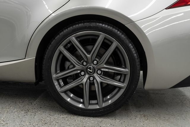 2015 Lexus IS 350 4dr Sedan AWD - 23051390 - 30