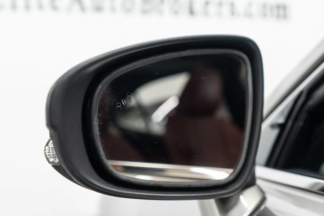 2015 Lexus IS 350 4dr Sedan AWD - 23051390 - 46