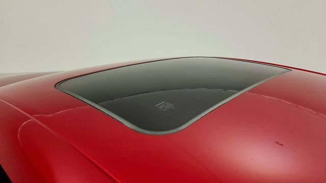 2015 Lexus IS 350 4dr Sedan AWD w/ Luxury Pkg, Nav System & 18'' Wheels - 23020176 - 9