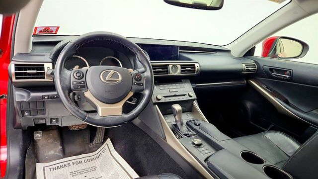 2015 Lexus IS 350 4dr Sedan AWD w/ Luxury Pkg, Nav System & 18'' Wheels - 23020176 - 12