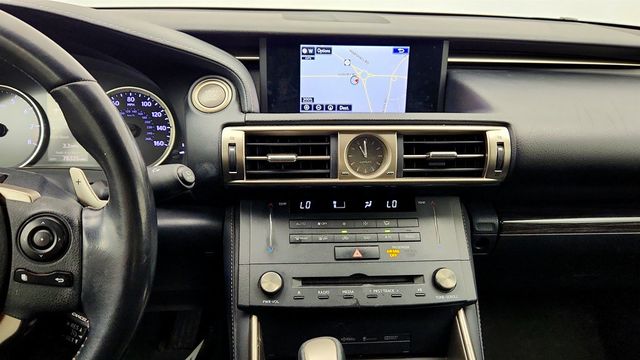 2015 Lexus IS 350 4dr Sedan AWD w/ Luxury Pkg, Nav System & 18'' Wheels - 23020176 - 17