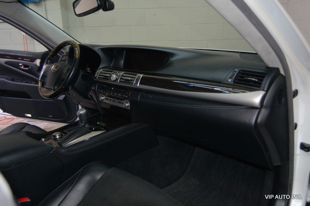 2015 Lexus LS 460  - 22996174 - 11