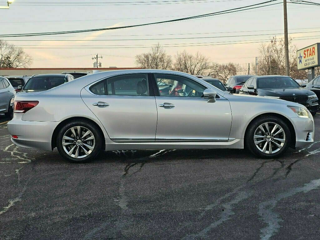 2015 Lexus LS 460 4dr Sedan AWD - 22959436 - 17