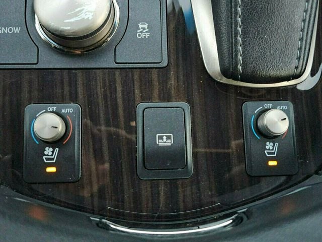 2015 Lexus LS 460 4dr Sedan AWD - 22959436 - 30