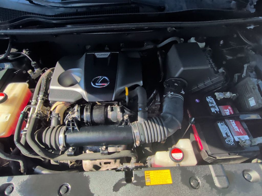 Lexus NX photo 11