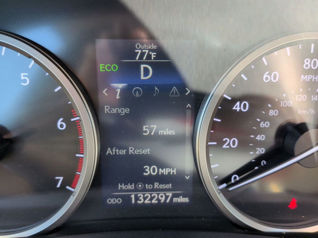 Lexus NX photo 16