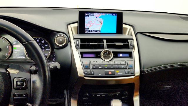 2015 Lexus NX 200t AWD 4dr - 23019561 - 17