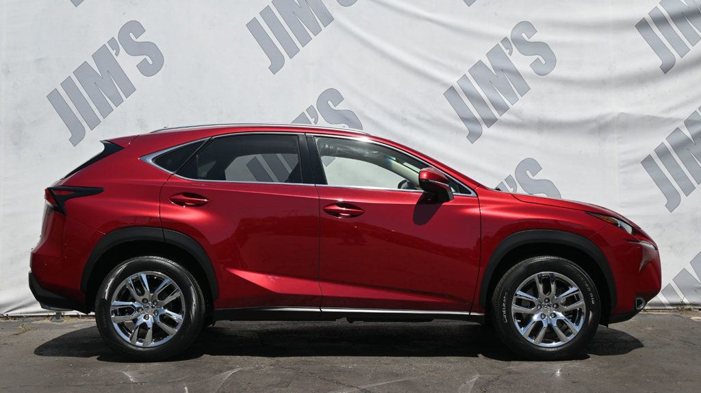 2015 Lexus NX 200t Luxury photo 4