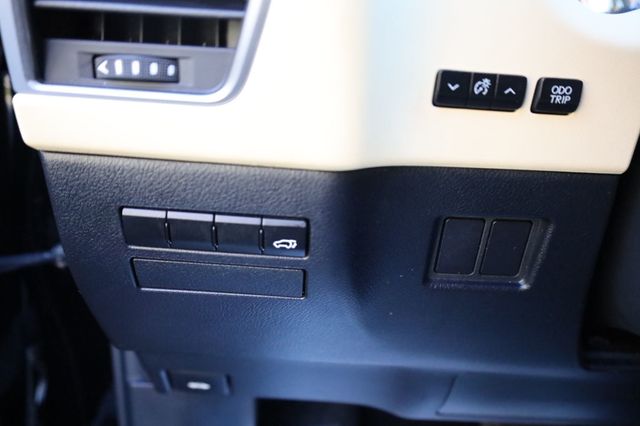 2015 Lexus NX 200t FWD 4dr - 22939520 - 39