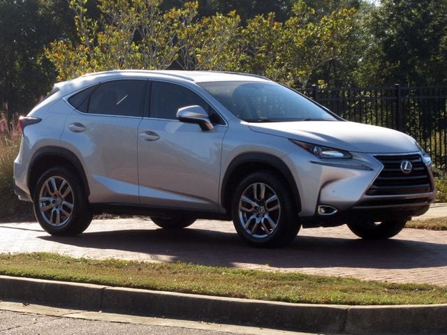 2015 Lexus NX 200t photo 2