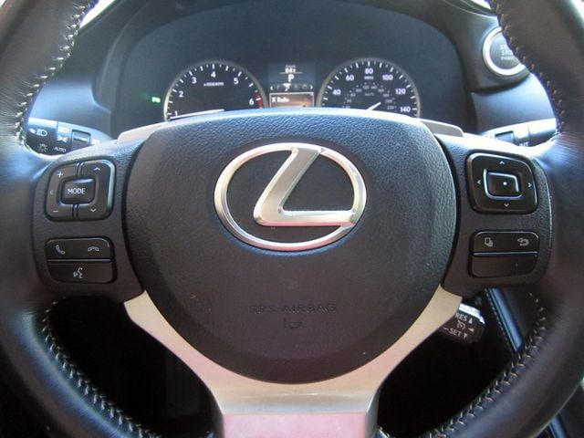 2015 Lexus NX 200t photo 24