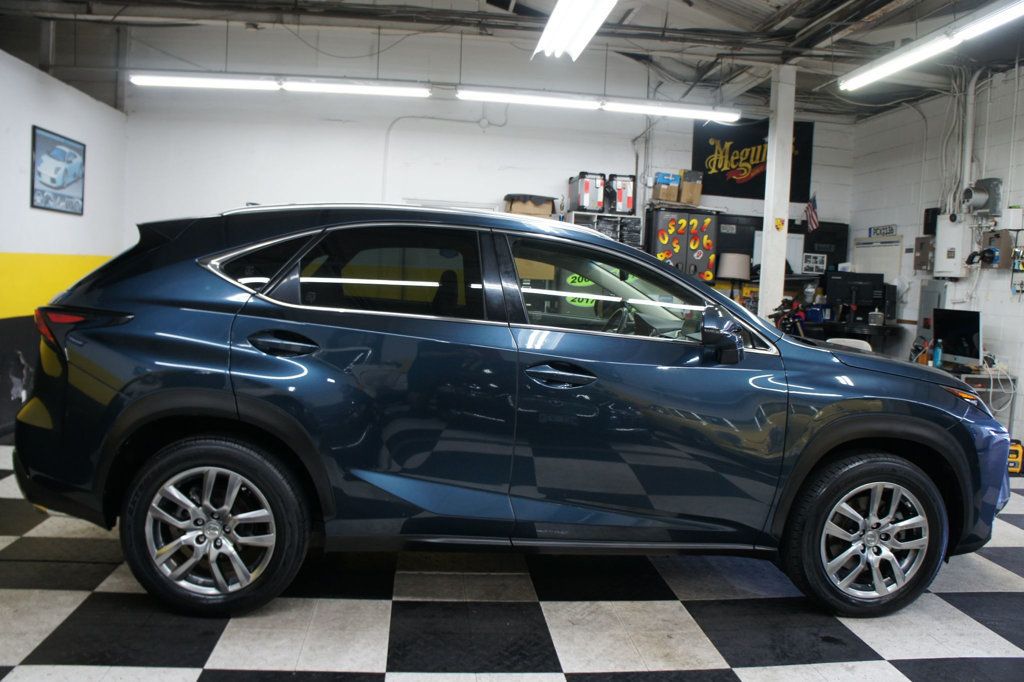 Lexus NX photo 10