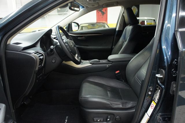 2015 Lexus NX 200t Stunning! Well taken care of! - 23059364 - 28