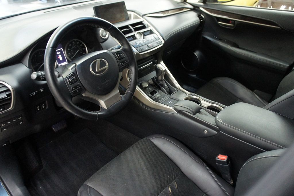 Lexus NX photo 32
