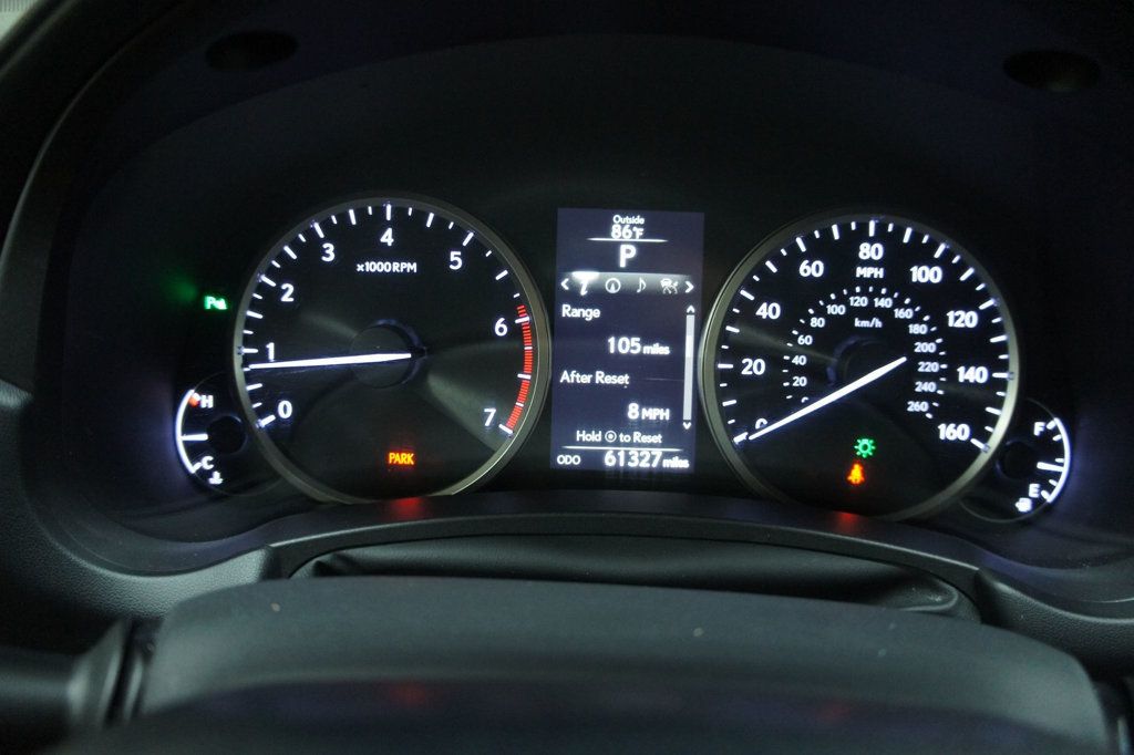 Lexus NX photo 38