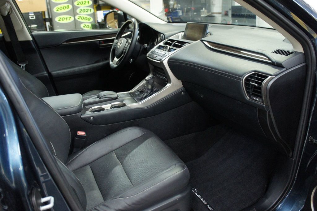 Lexus NX photo 4