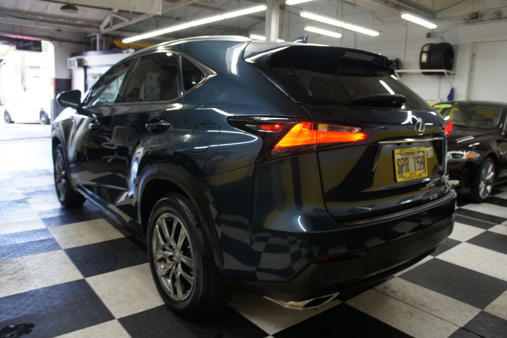 Lexus NX photo 6