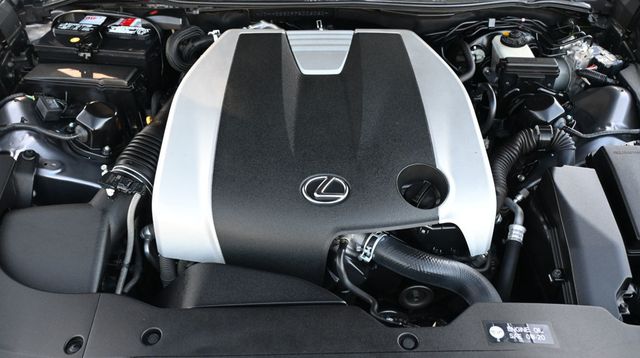 2015 Lexus RC 350 2dr Coupe RWD - 22953608 - 16