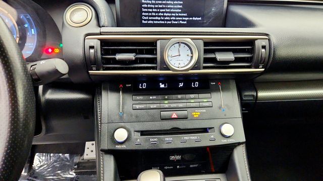 2015 Lexus RC 350 2dr Coupe RWD w/ F Sport Pkg & Mark Levinson Audio - 23083969 - 16