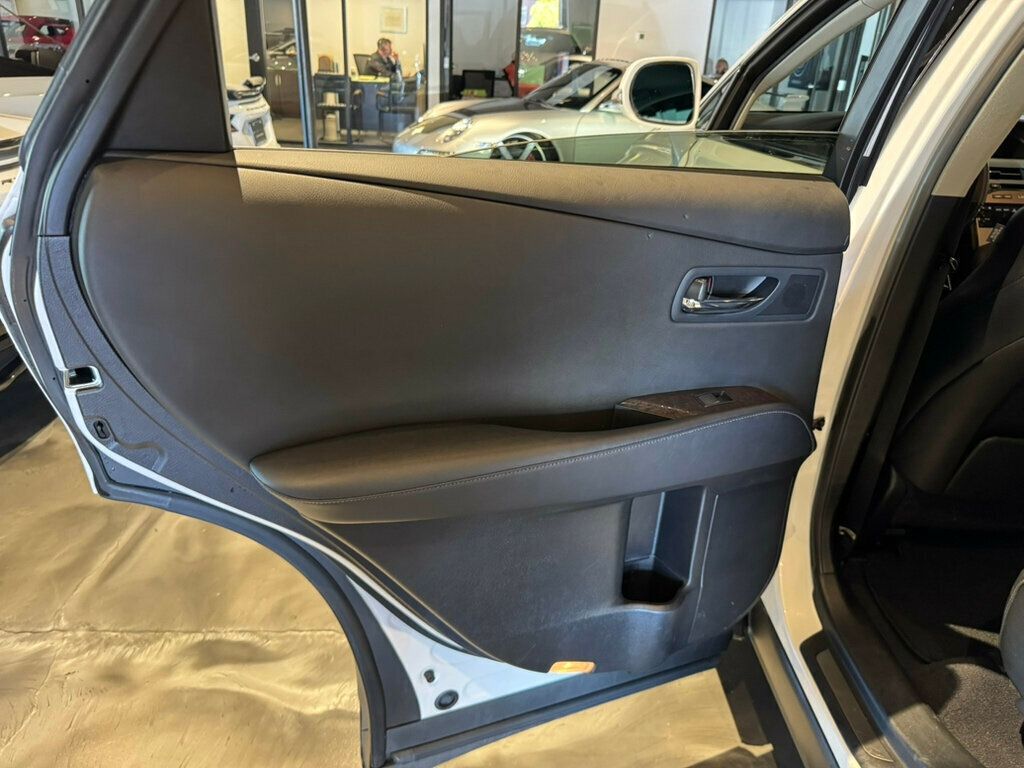2015 Lexus RX 350 LocalTrade/NAV Pkg/PremiumPkg/Htd&CldSeats/MoonRoof/ParkAssist - 22931626 - 19