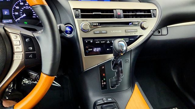 2015 Lexus RX 450h RX 450h FWD w/ Premium, Comfort & Sport Appearance Pkgs - 23047947 - 17