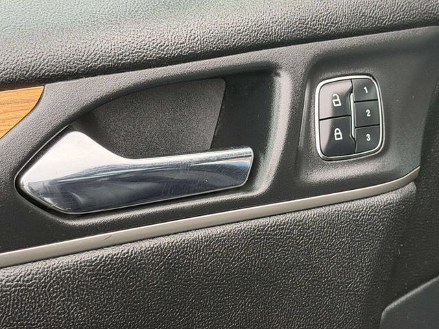 2015 Lincoln MKC AWD 4dr - 22967031 - 13