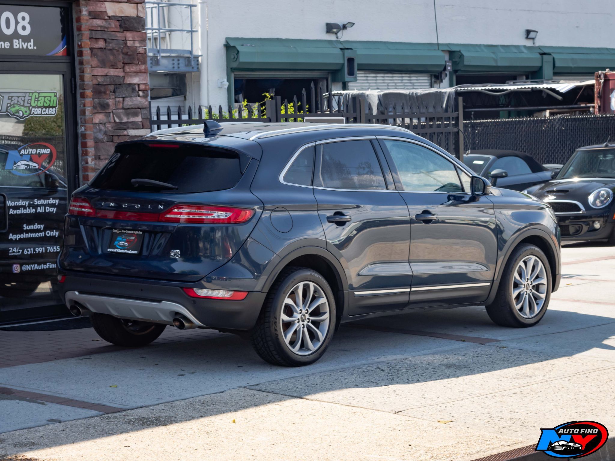 2015 Lincoln MKC Select photo 3