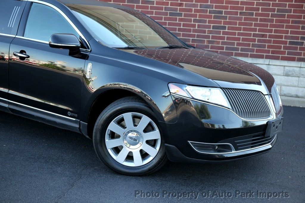 2015 Lincoln MKT 3.7L AWD Limo  - 20327673 - 9