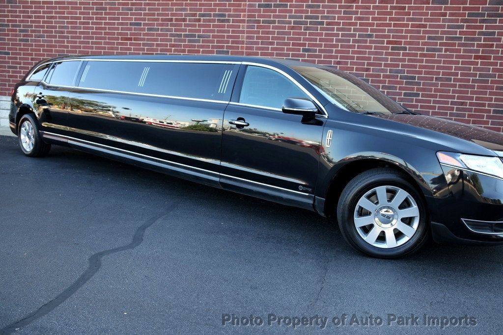 2015 Lincoln MKT 3.7L AWD Limo  - 20327673 - 10