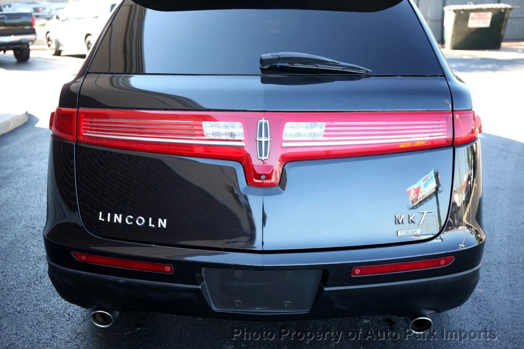 2015 Lincoln MKT 3.7L AWD Limo  - 20327673 - 17