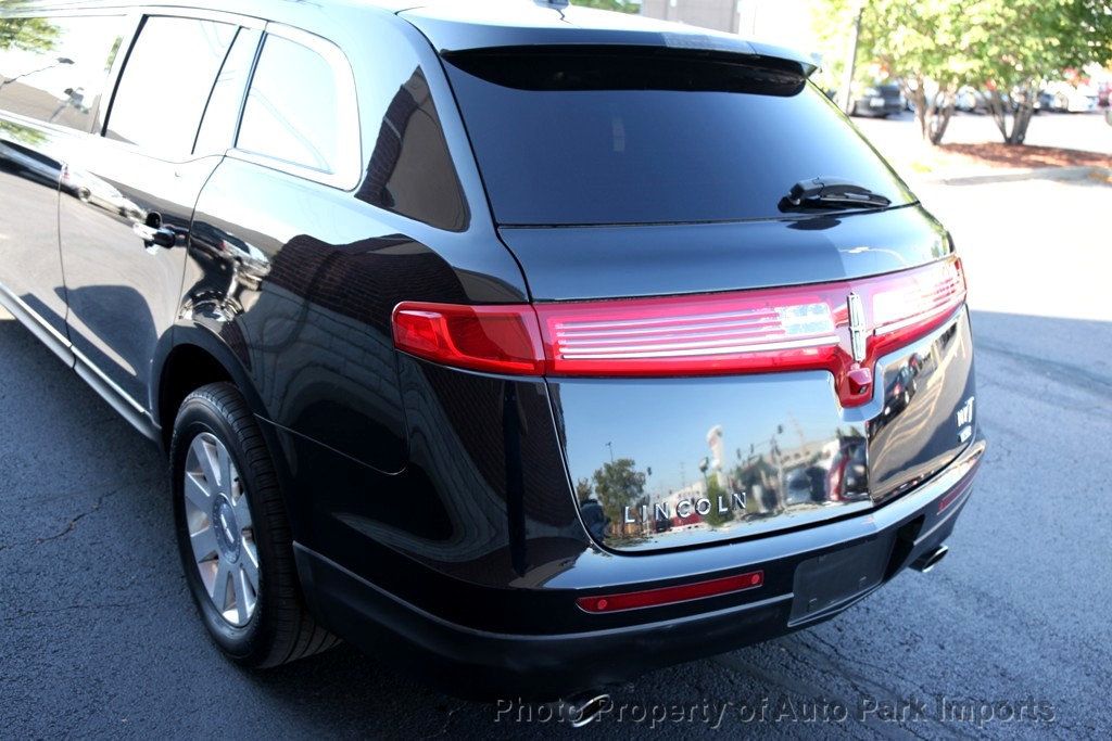 2015 Lincoln MKT 3.7L AWD Limo  - 20327673 - 18