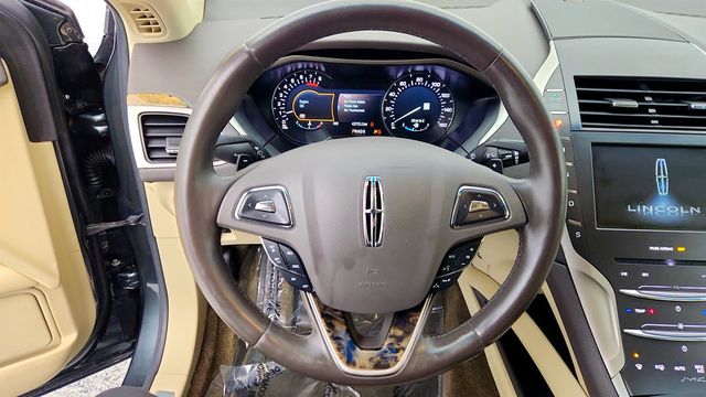 2015 Lincoln MKZ 4dr Sedan AWD with Equipment 102A, Power Moonroof & 19'' Wheels - 22962915 - 13