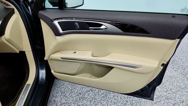 2015 Lincoln MKZ 4dr Sedan AWD with Equipment 102A, Power Moonroof & 19'' Wheels - 22962915 - 25