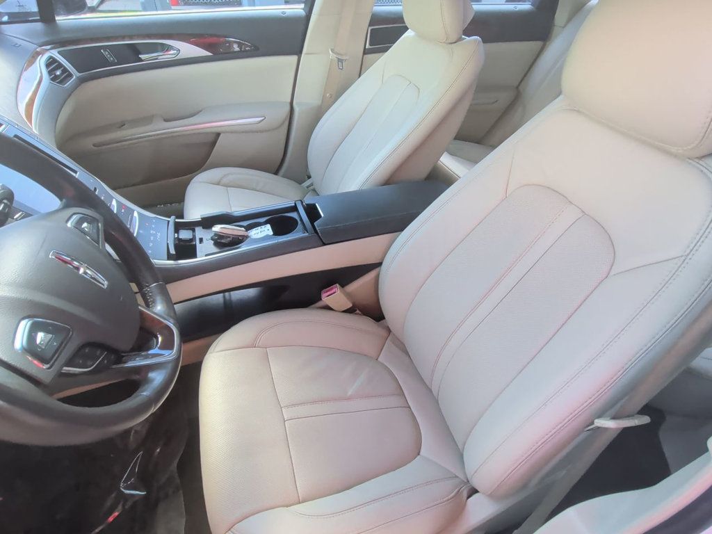 Lincoln MKZ 4dr Sedan Hybrid FWD photo 14