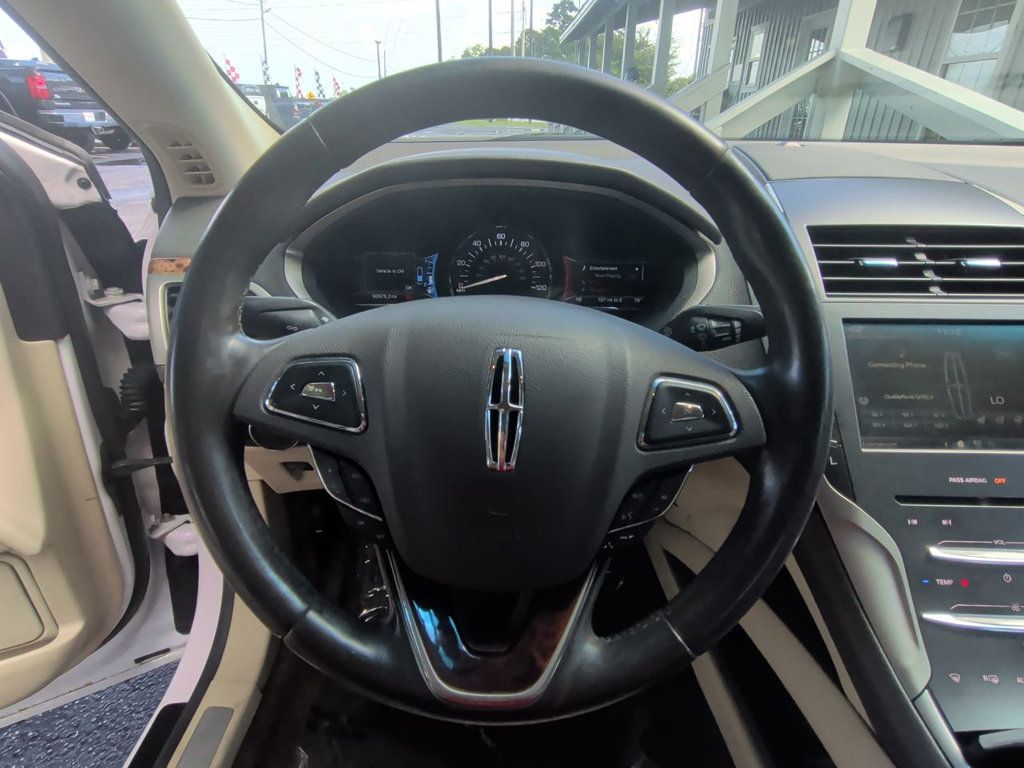 Lincoln MKZ 4dr Sedan Hybrid FWD photo 15
