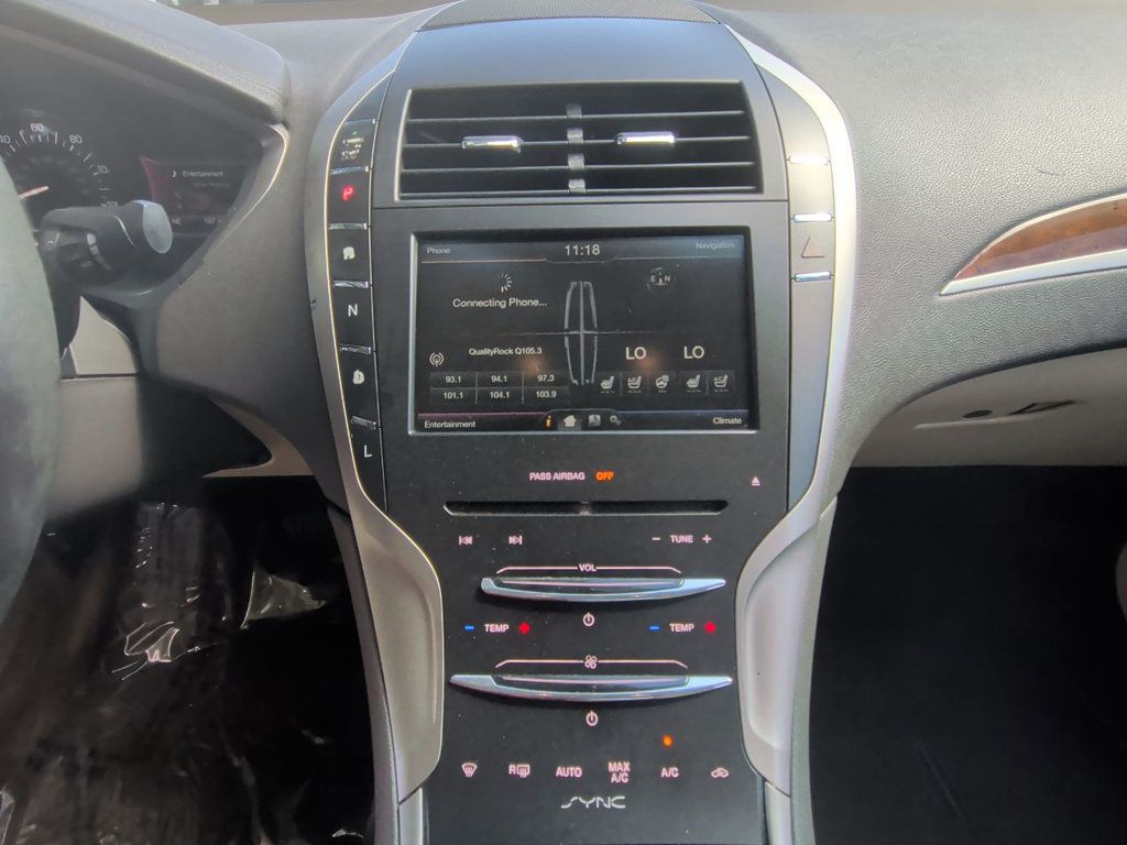 Lincoln MKZ 4dr Sedan Hybrid FWD photo 17