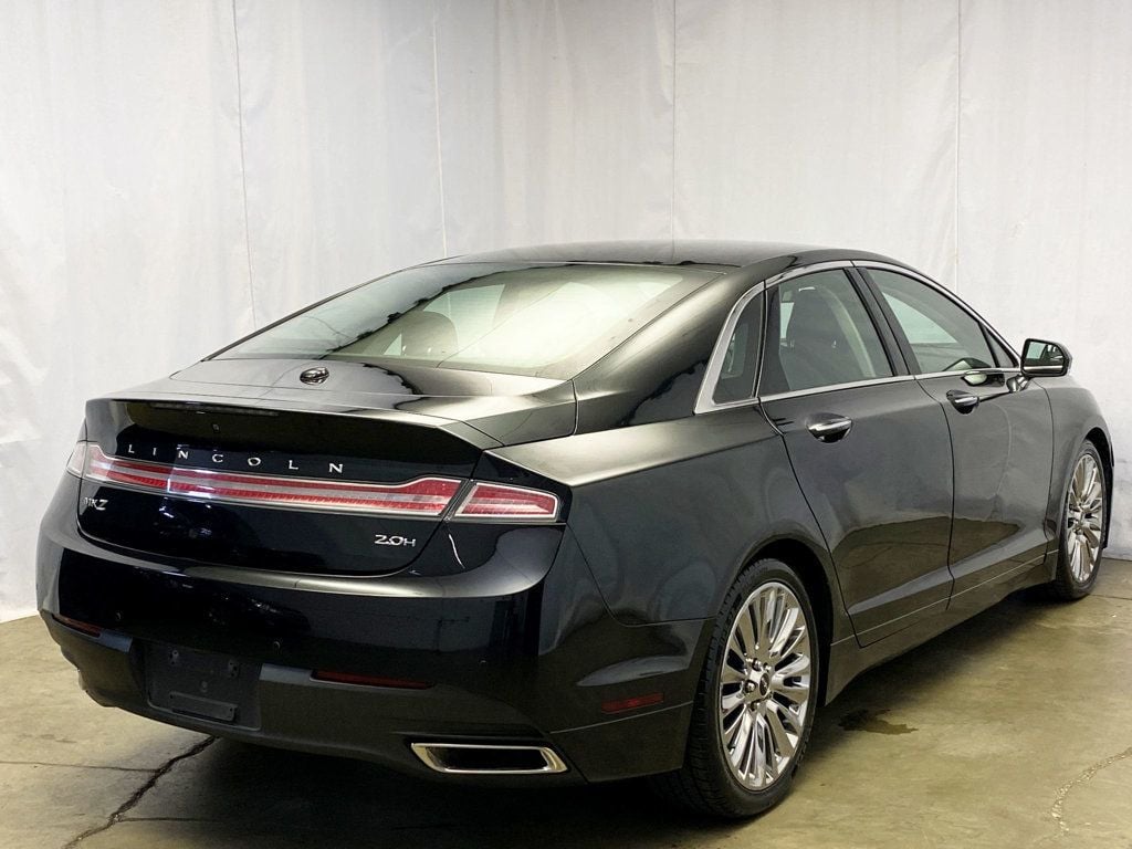 2015 Lincoln MKZ Hybrid photo 9