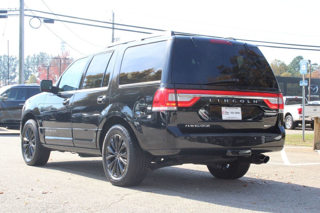 2015 Lincoln Navigator photo 4