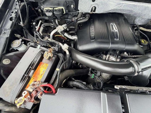 2015 Lincoln Navigator 4WD 4dr - 23039372 - 15