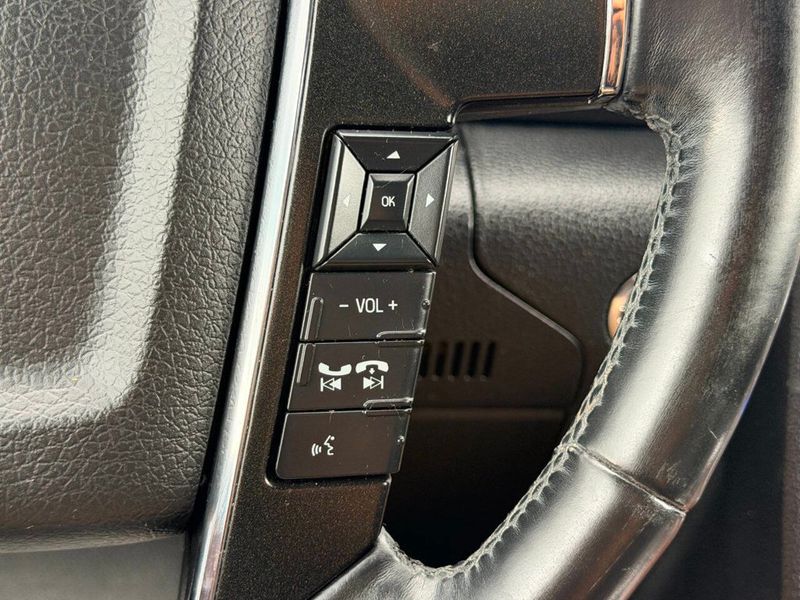 2015 Lincoln Navigator 4WD 4dr - 23039372 - 37