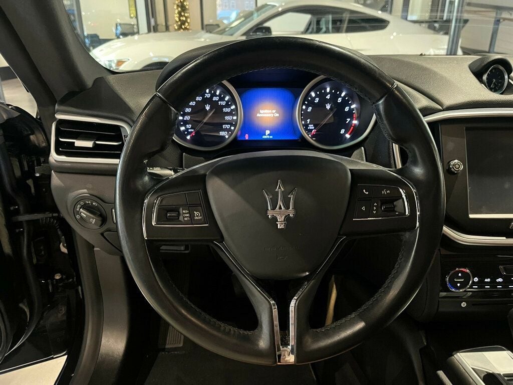 2015 Maserati Ghibli V6/ExtendedLeatherPkg/HtdLeatherSteerWheel/HtdSeats/SiriusXM - 22678857 - 11