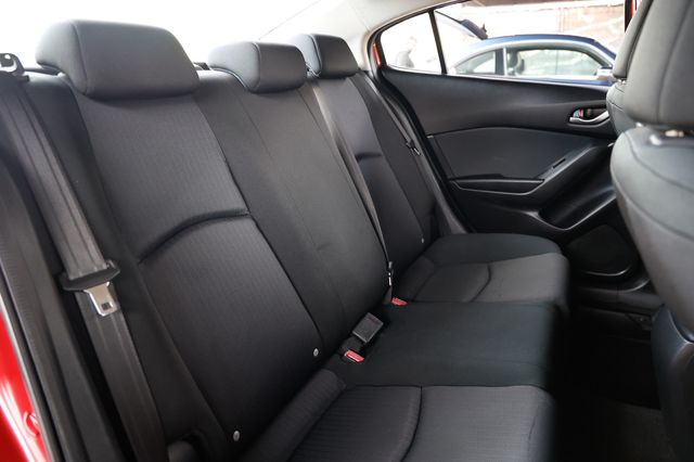 2015 Mazda Mazda3 4dr Sedan Automatic i SV - 23002791 - 16