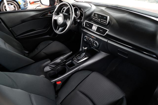 2015 Mazda Mazda3 4dr Sedan Automatic i SV - 23002791 - 18